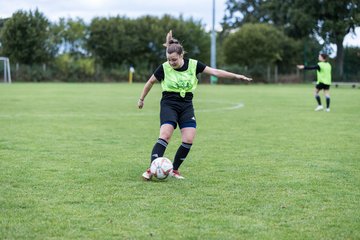 Bild 20 - Frauen SG Holstein Sued - SV Eintracht Luebeck : Ergebnis: 3:0